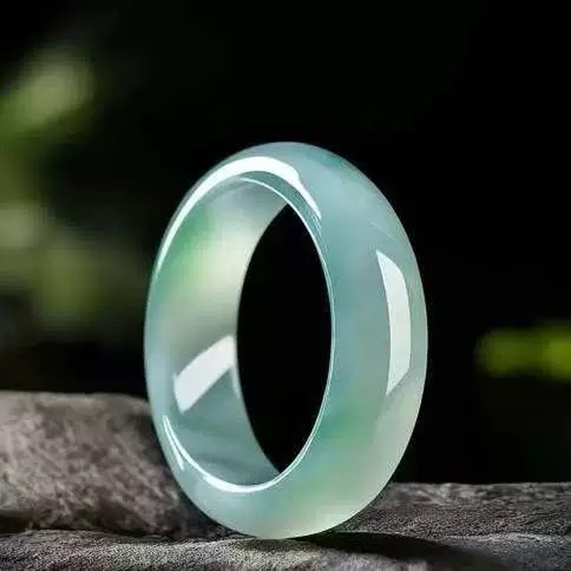 Браслет из мьянманского жадеит – обзор и цена Bracelets
