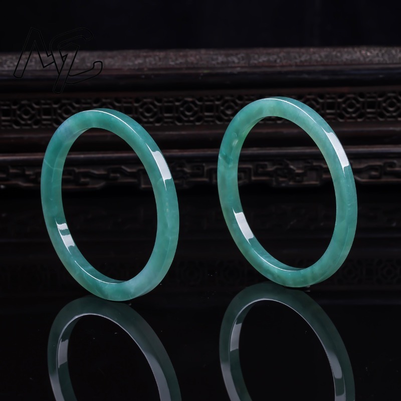 Натуральный бирманский изумруд – обзор и цена Bracelets